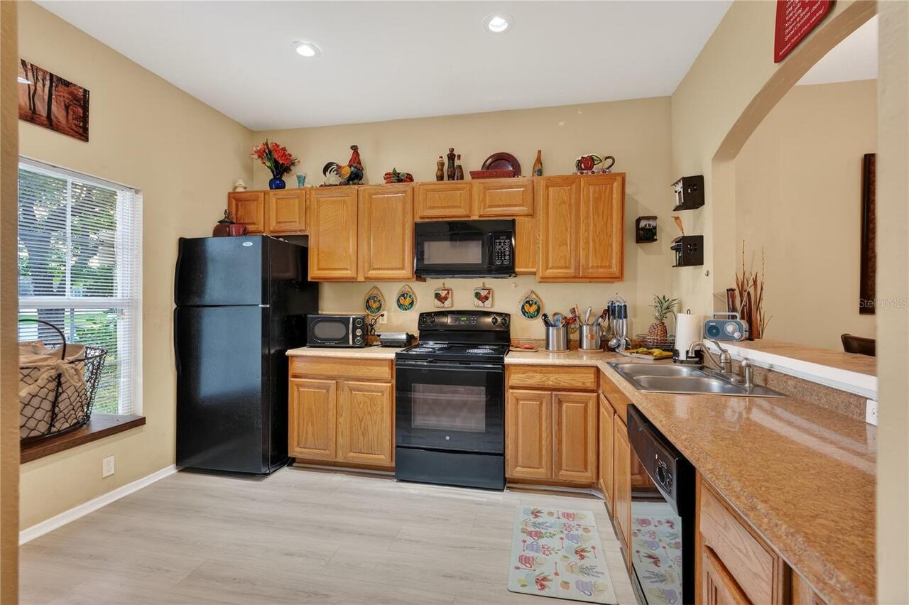 Listing Photo 8