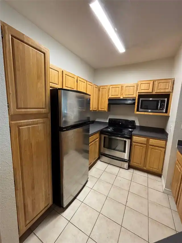 Listing Photo 6
