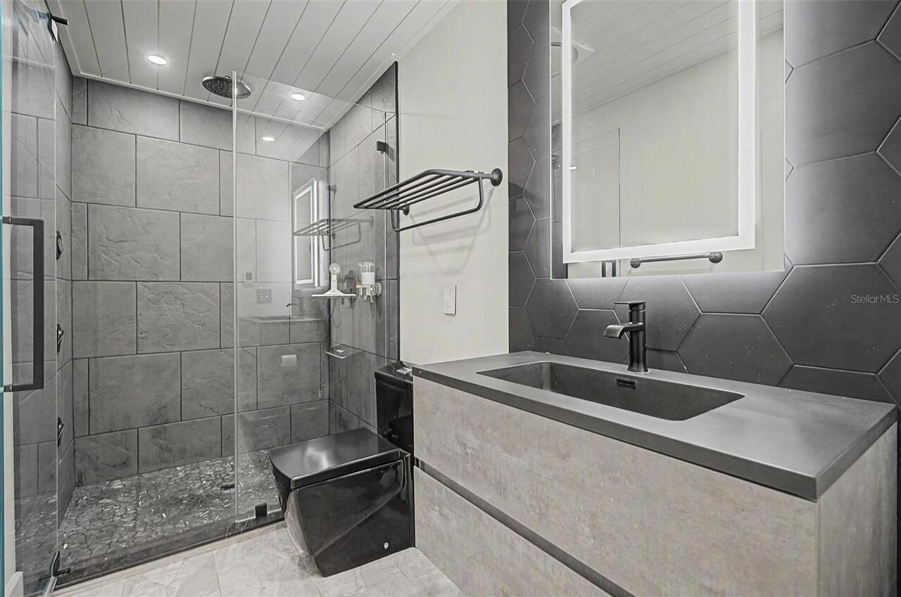 Listing Photo 43
