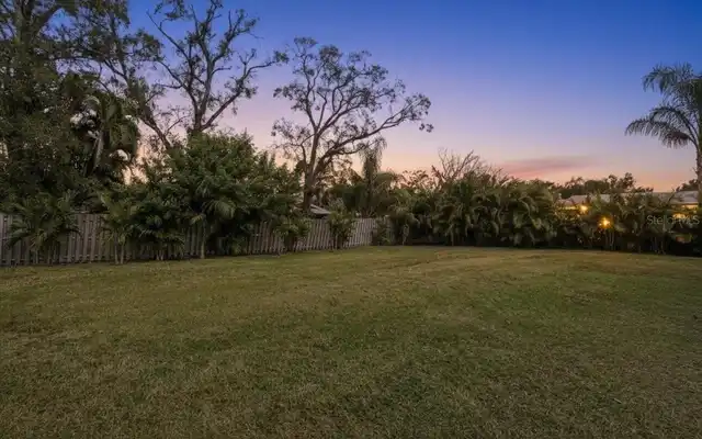 Listing Photo 25
