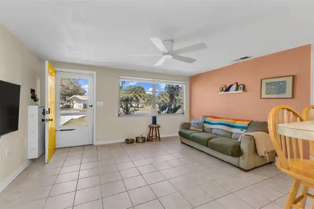 Listing Photo 7