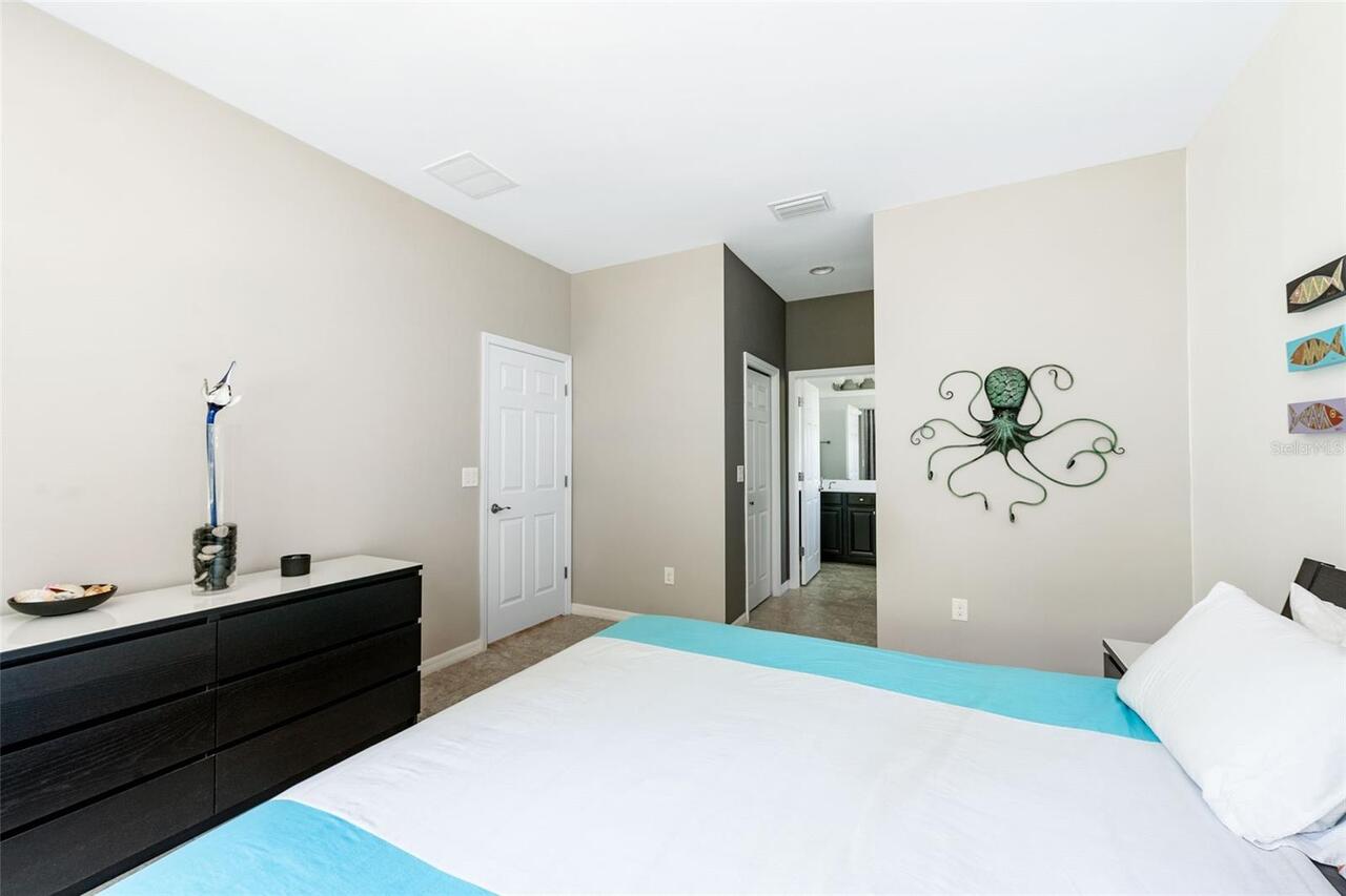 Listing Photo 35