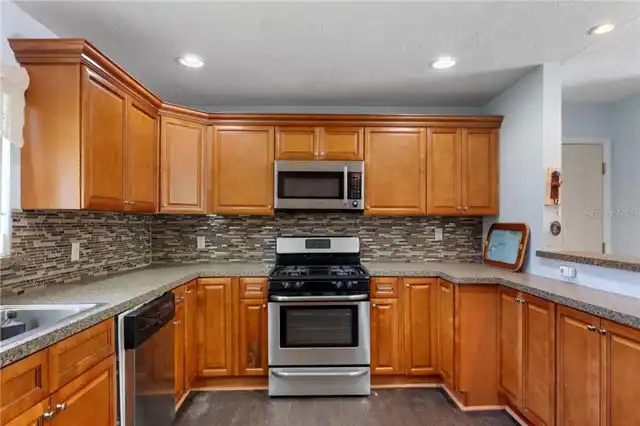 Listing Photo 16