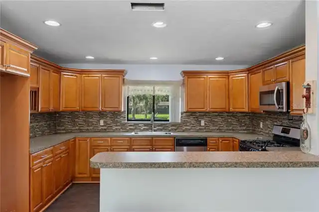 Listing Photo 22