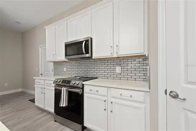 Listing Photo 6