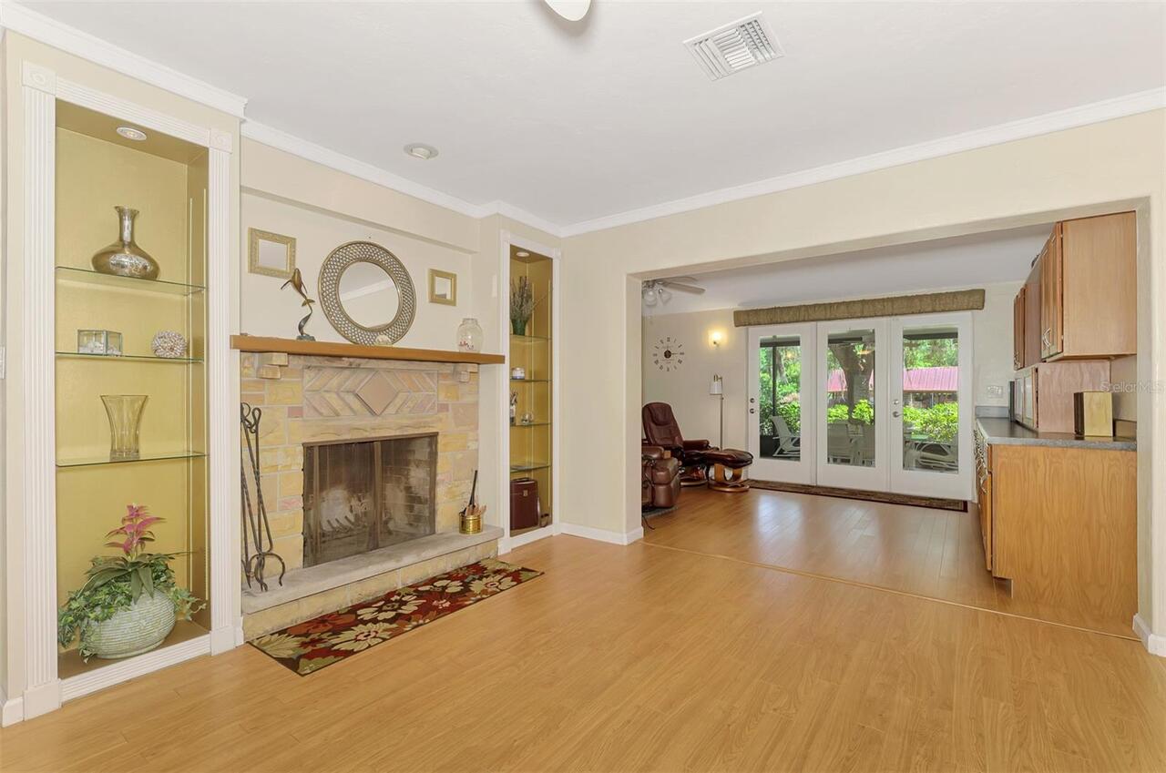 Listing Photo 9