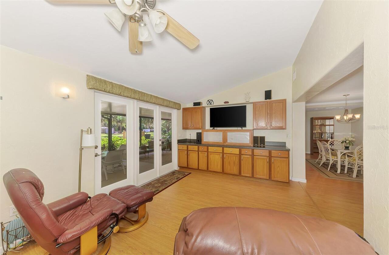Listing Photo 32