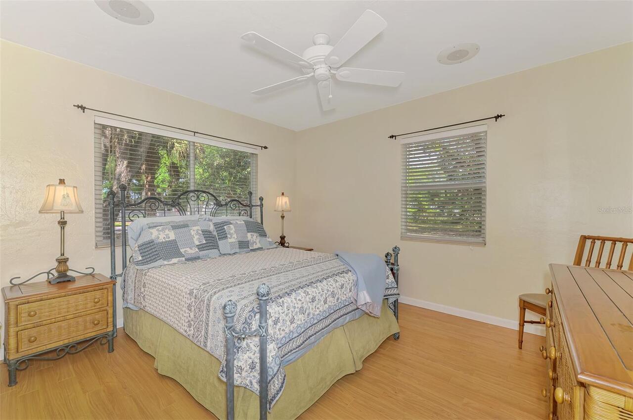 Listing Photo 34