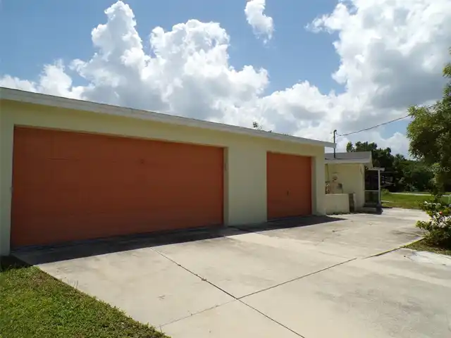 Listing Photo 14