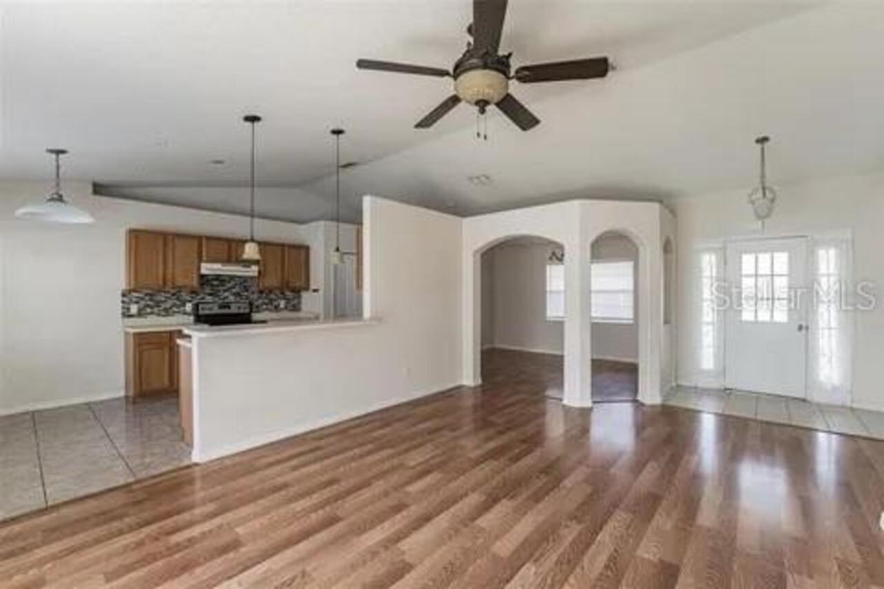 Listing Photo 5