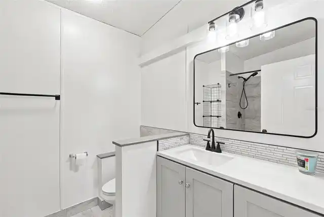 Listing Photo 10