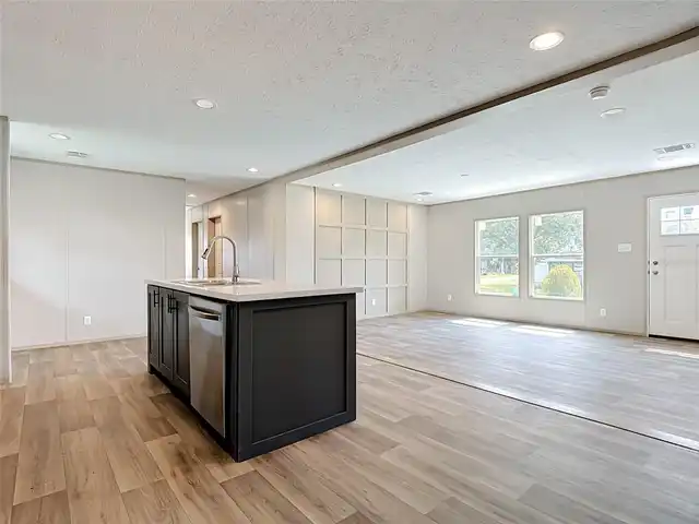Listing Photo 13