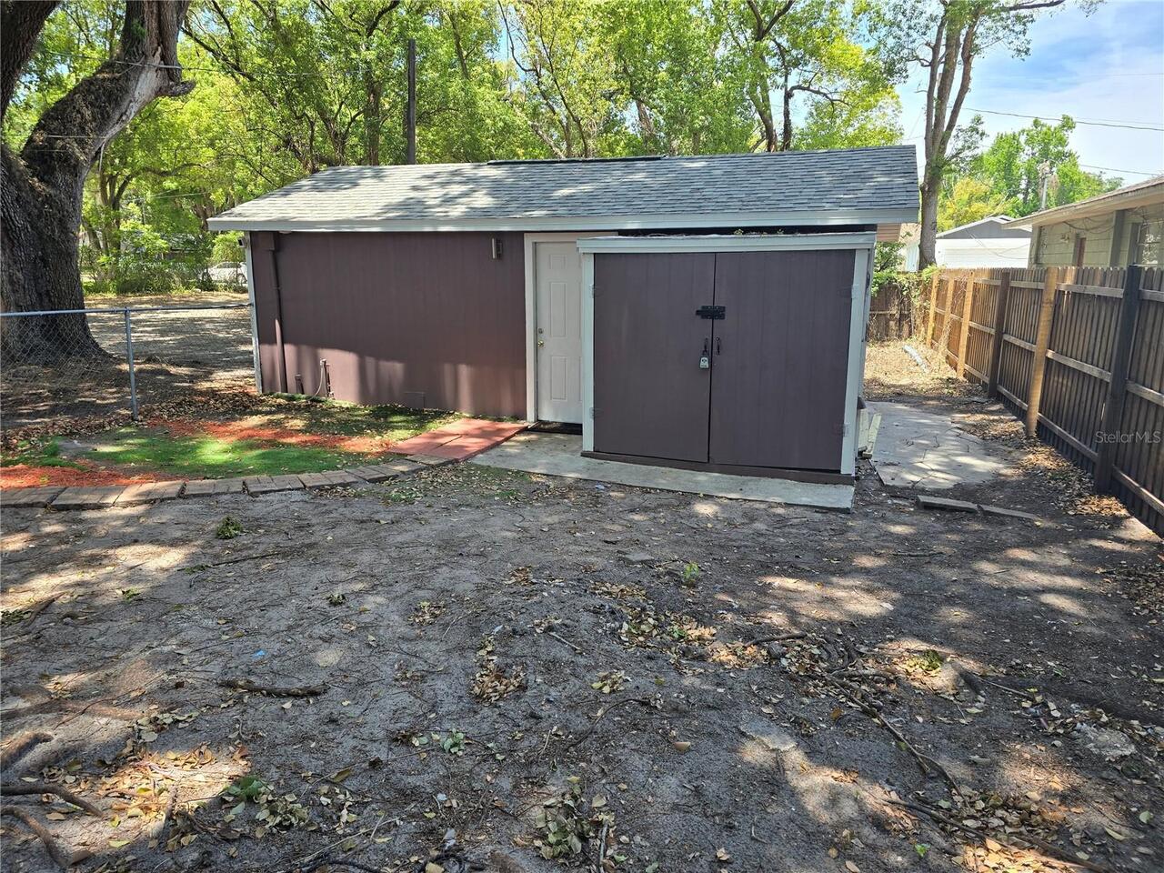 Listing Photo 12