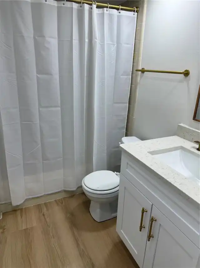 Listing Photo 14