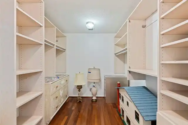 Listing Photo 22