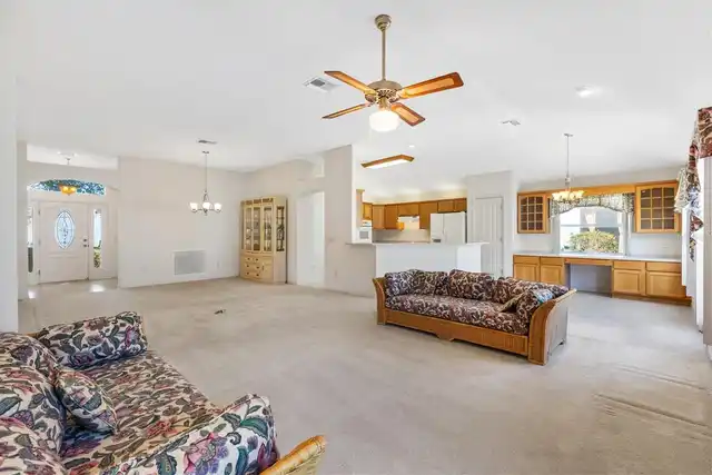 Listing Photo 7
