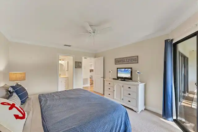 Listing Photo 17