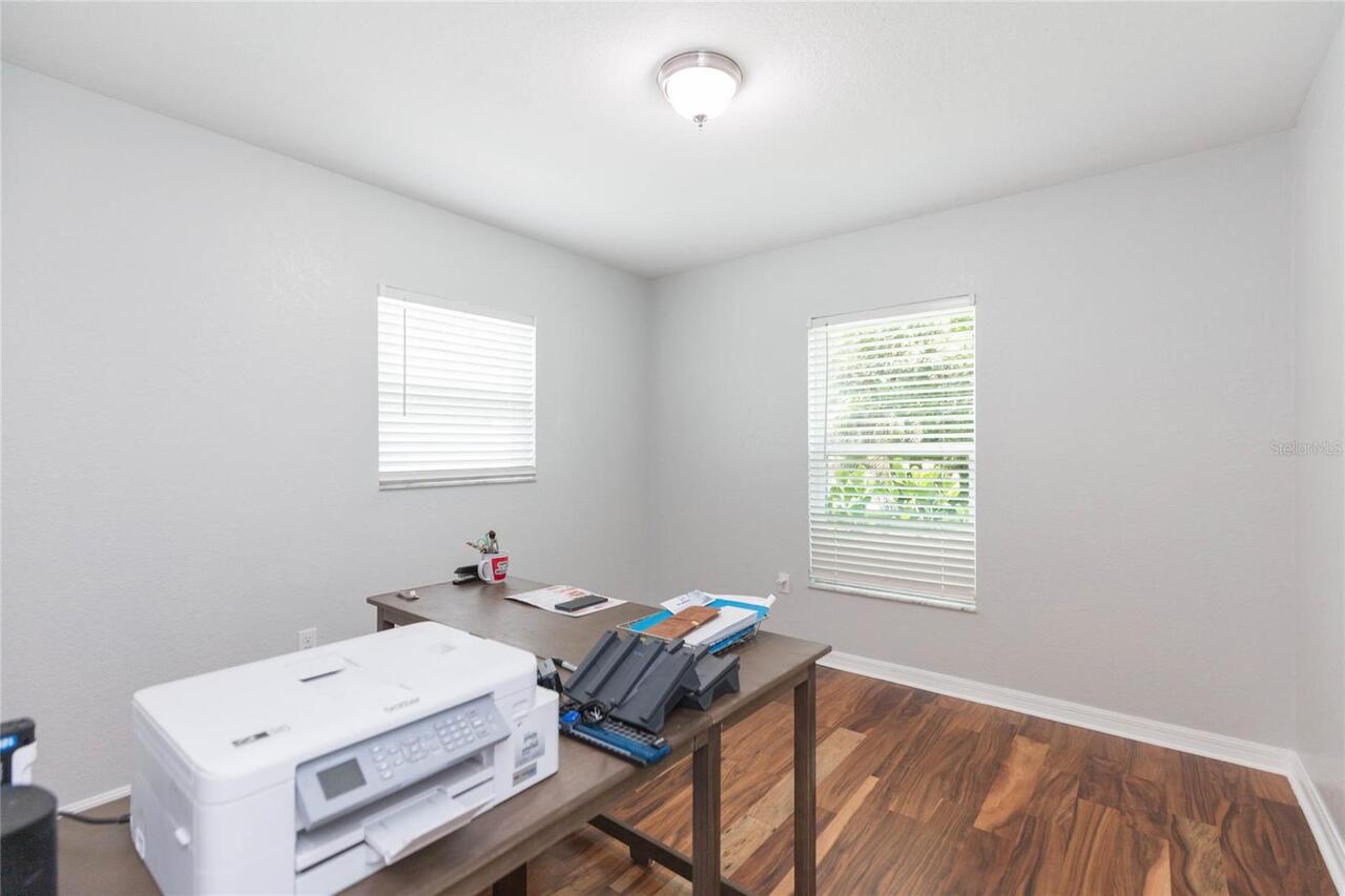 Listing Photo 14