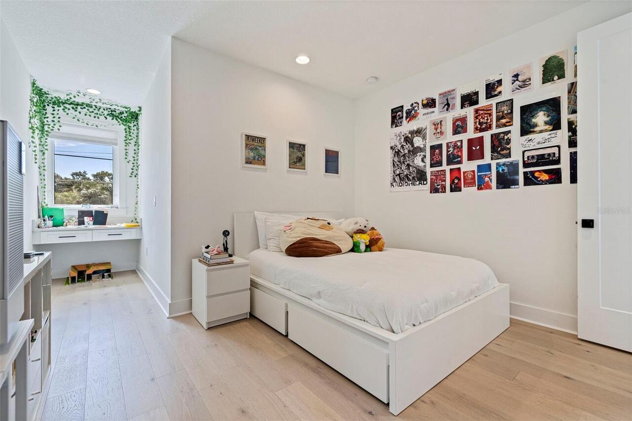 Listing Photo 21