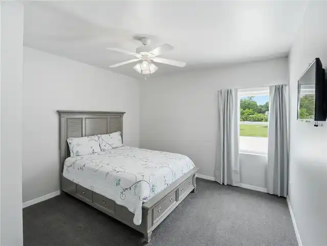 Listing Photo 15