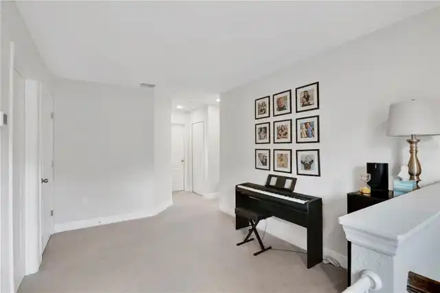 Listing Photo 14