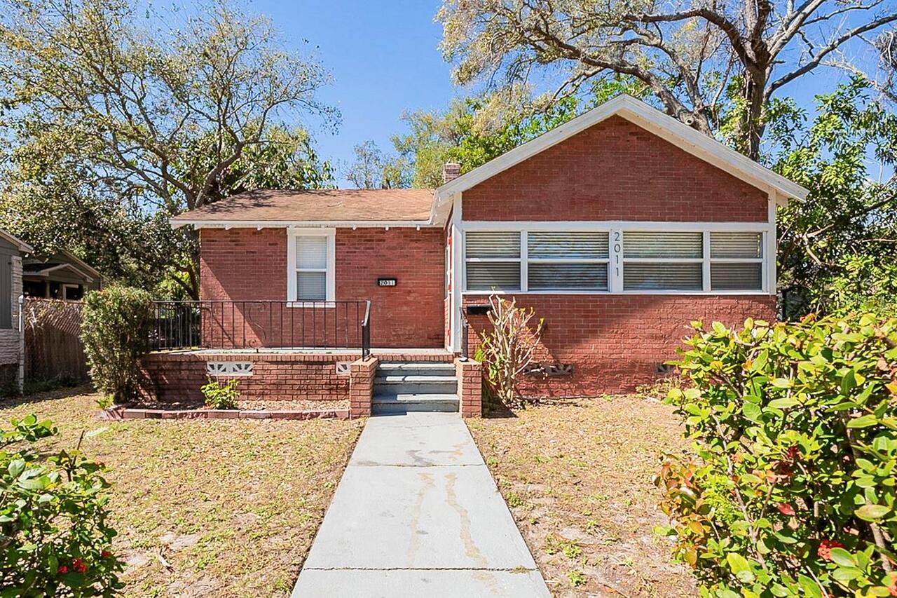 Listing Photo 1