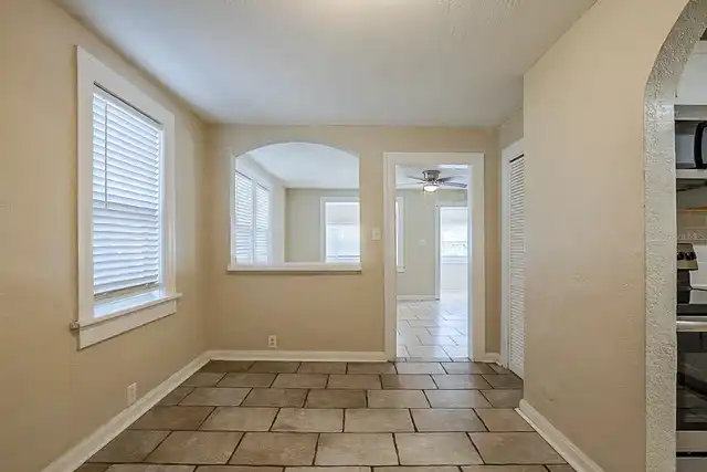Listing Photo 9