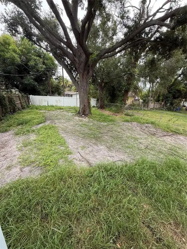 Listing Photo 14