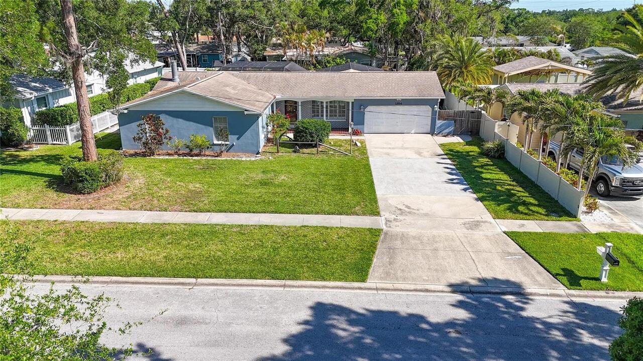 Listing Photo 10