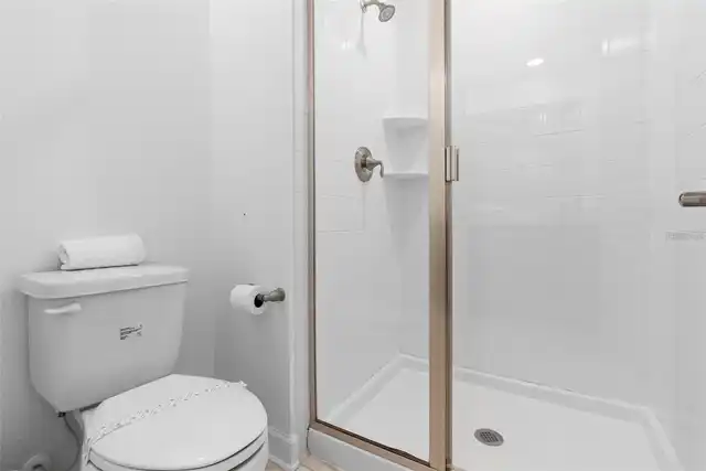 Listing Photo 28