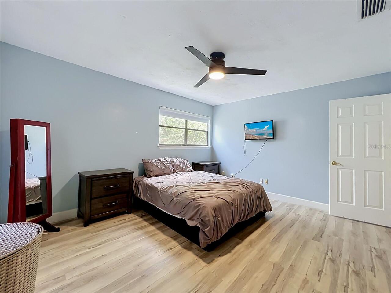 Listing Photo 52