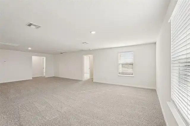 Listing Photo 32