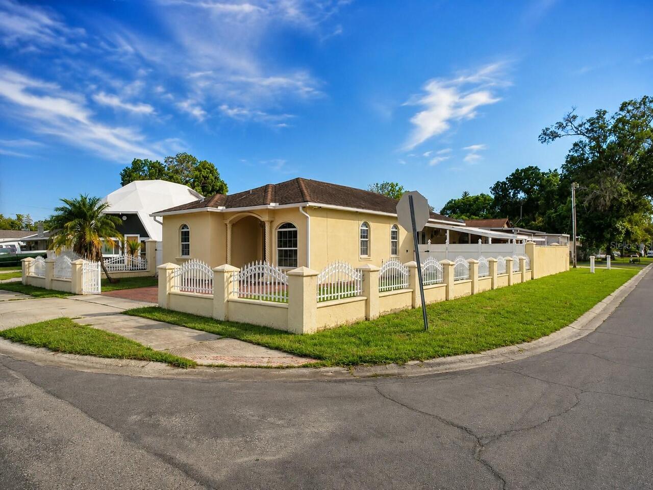 Listing Photo 14