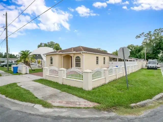 Listing Photo 16