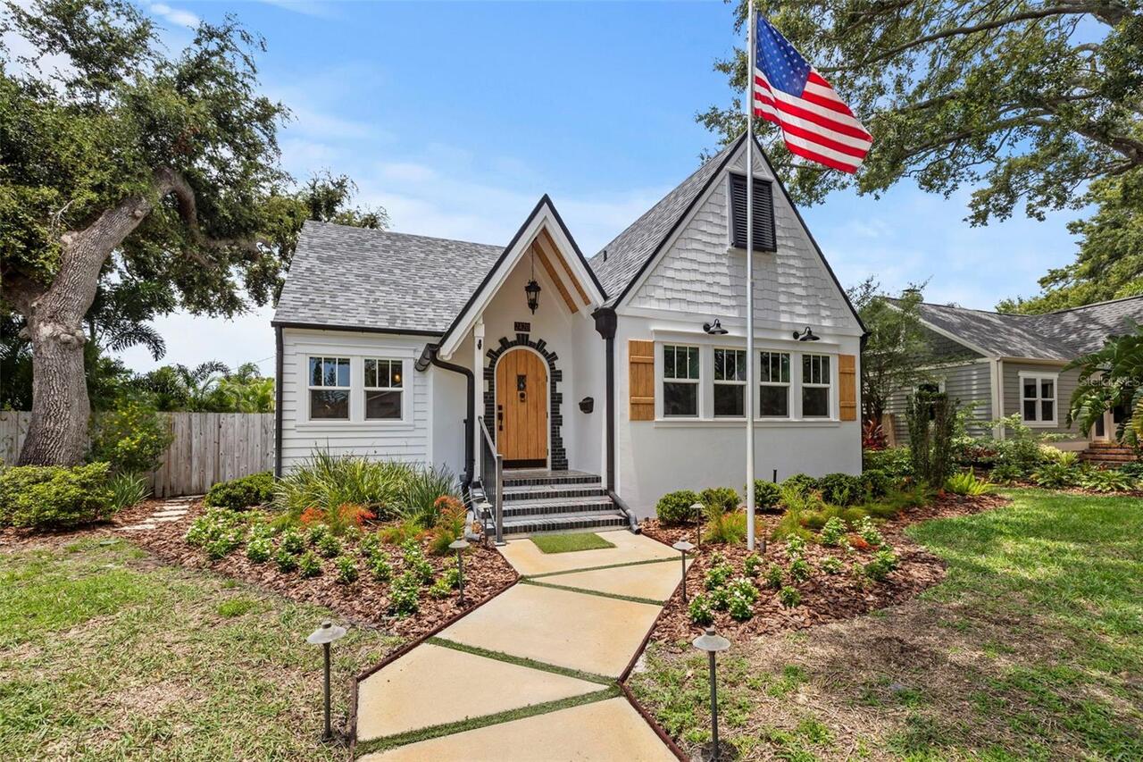 St Petersburg Real Estate