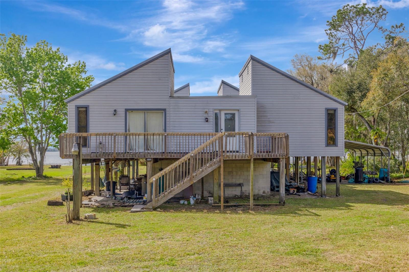 Thonotosassa Real Estate