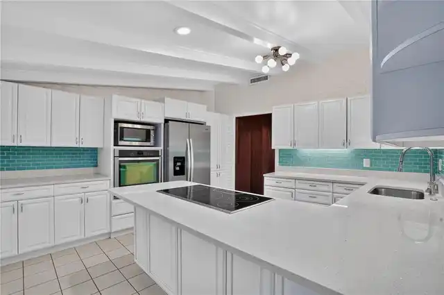 Listing Photo 15