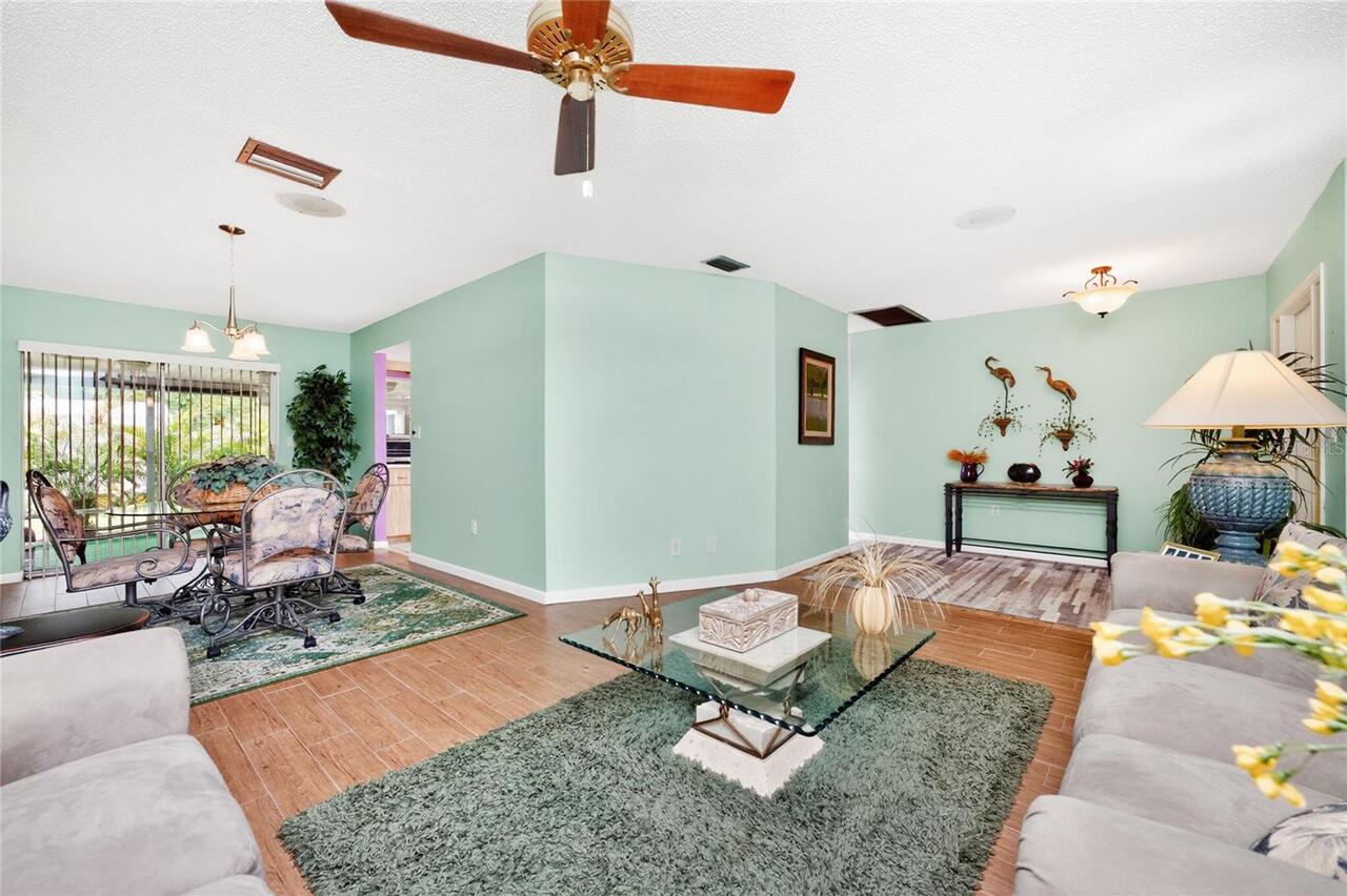 Listing Photo 9