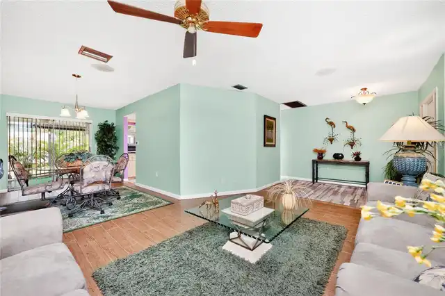 Listing Photo 9
