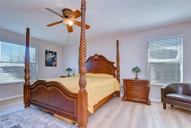 Listing Photo 14
