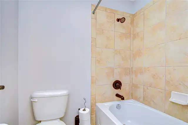 Listing Photo 22