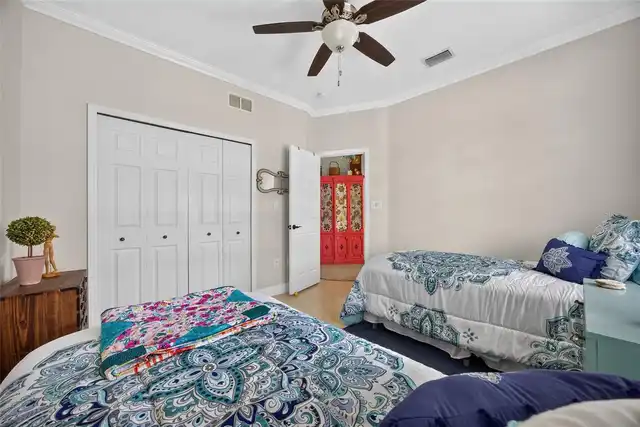 Listing Photo 32