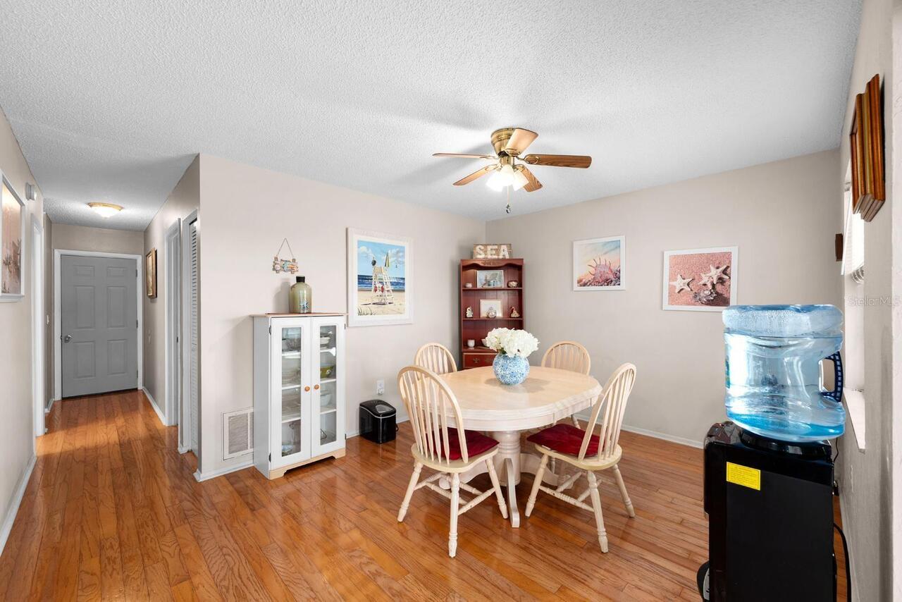 Listing Photo 14