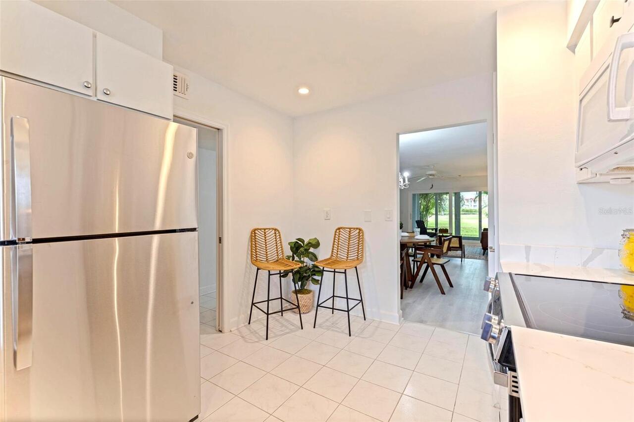 Listing Photo 10