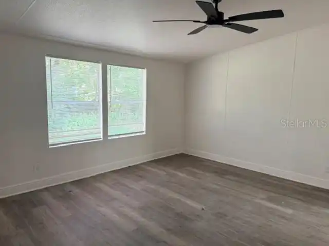 Listing Photo 10