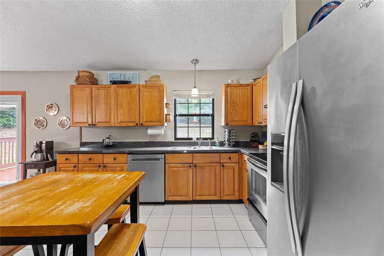 Listing Photo 9