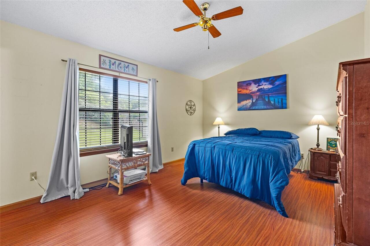 Listing Photo 14