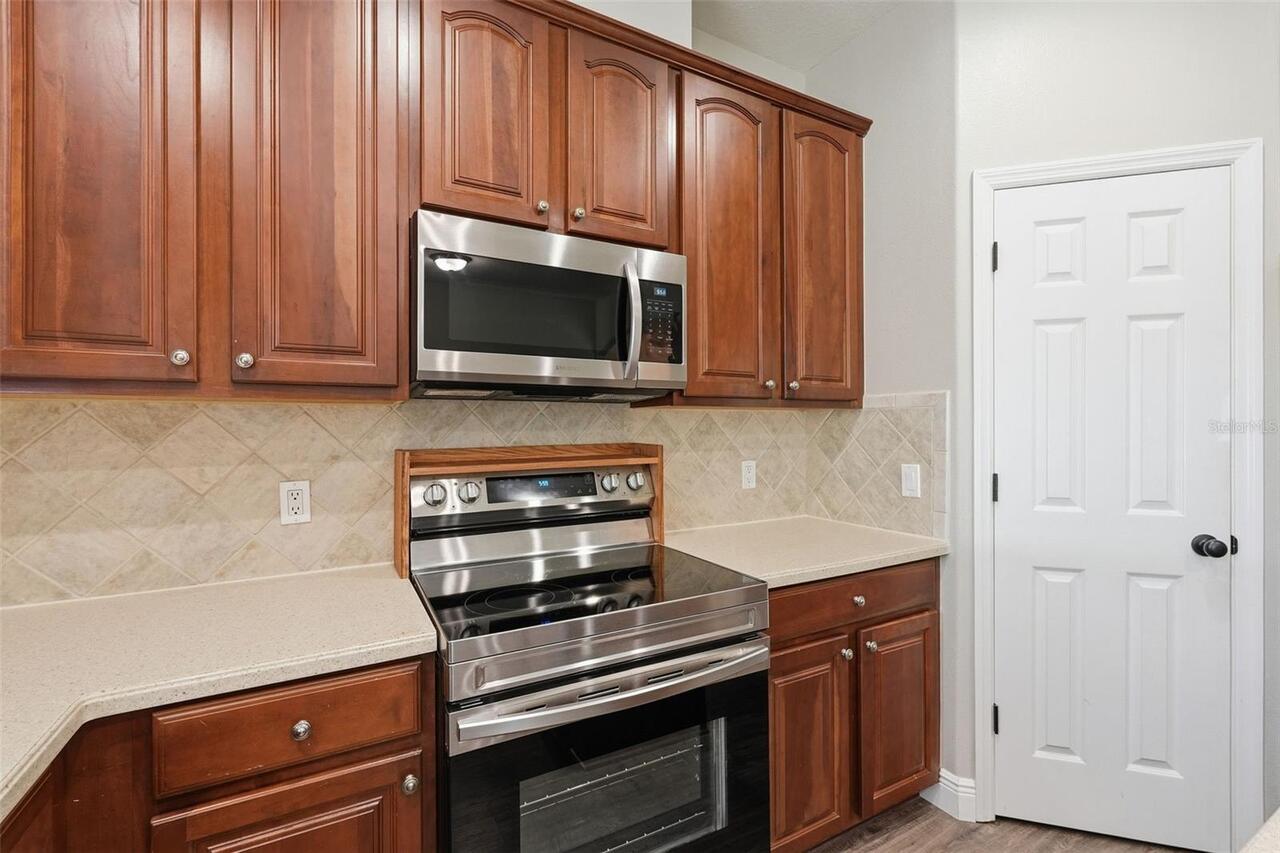 Listing Photo 14