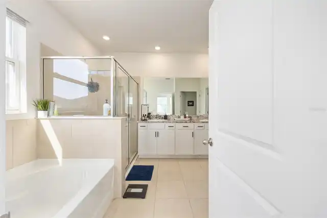 Listing Photo 24