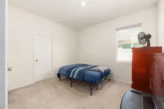 Listing Photo 33